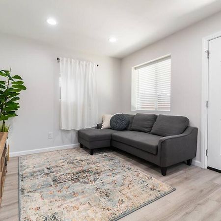 Urban Oasis: San Diego Bungalow Escape エクステリア 写真